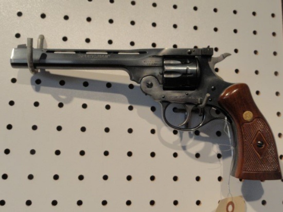 H&R MOD 999 SPORTSMAN 22 CAL REVOLVER 9 SHOT SN AL56179