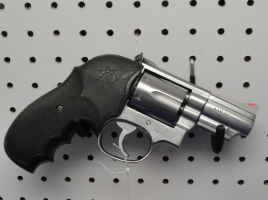 SMITH & WESSON DOUBLE ACTION REVOLVER MOD 66 2 1/2 INCH BARREL 357 MAG STAI