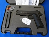 TAURUS PT 1911 CAL .45 ACP SN NF059264 WITH 2 MAGAZINES AND ORIG HARDCASE