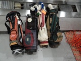 FOUR SETS OF GOLF CLUBS WITH BAGS TO INCLUDE TITLEST DEAD CENTER BLACK KNIG