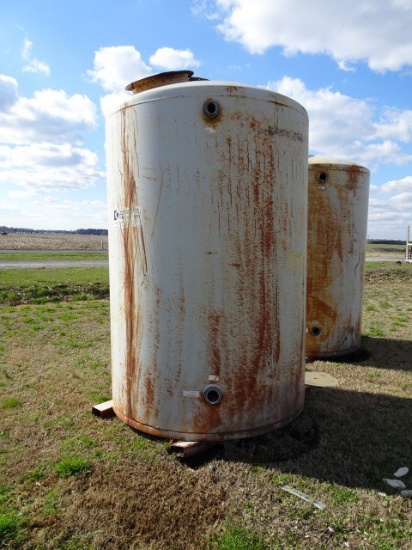 #9708 3000 Gallon Steel Tank