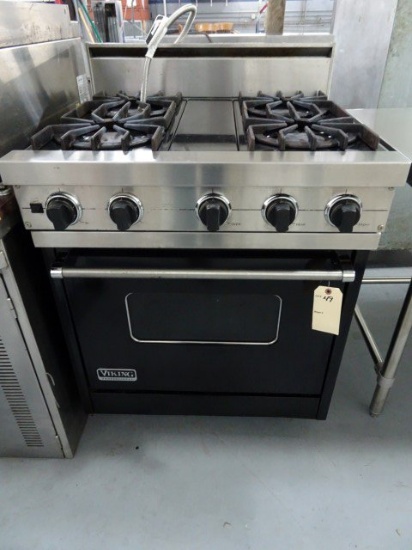 VIKING PROFESSIONAL OVEN AND 4 BURNERS