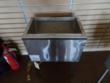 CORNELIUS  ICE BIN WITH COLD  PLATE 22