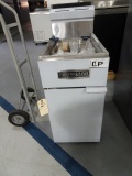 NEW AMERICAN RANGE DEEP FRYER MOD AF 35/50 PROP/NAT