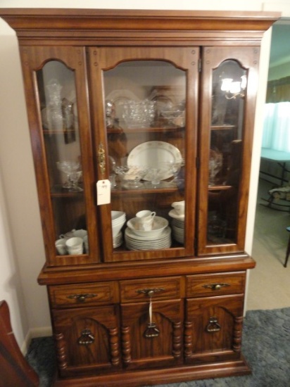 CHINA CABINET GLASS DOORS AND GLASS SHELVES APPROX 73 INCH TALL X 43 INCH W