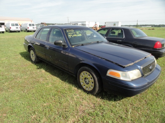 #2713 2004 FORD CROWN VIC POLICE INTERCEPTOR 99681 MILES BUCKET SEATS VIN 2