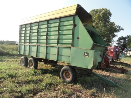 JOHN DEERE 716A 6 WHEEL SILAGE WAGON MOD 716A013547