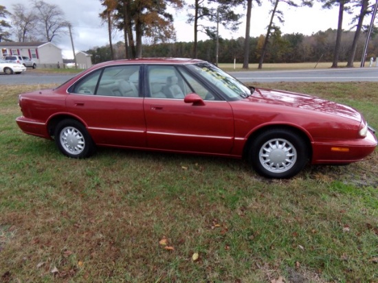 #2608 1999 OLDS 88 LS 137949 MILES CRUISE COLD AC LEATHER AND CARPET