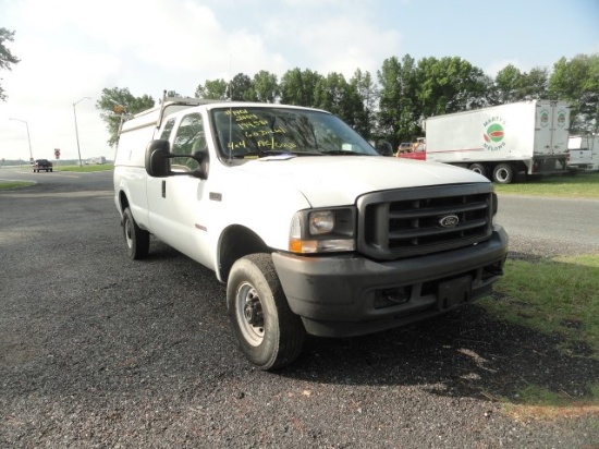 #6306 2004 FORD F250 XL SUPER DUTY EXT CAB PWR STROKE 6.0 194581 MILES 4X4