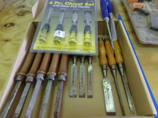 LOT OF CHISELS SCRAPES AND CALIPERS