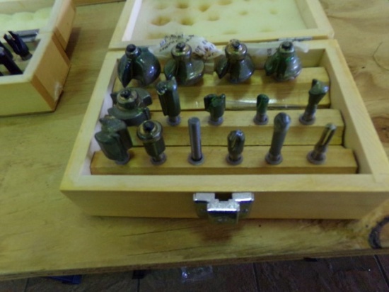 MLCS WOODEN BOX OF NEW ROUTER BITS