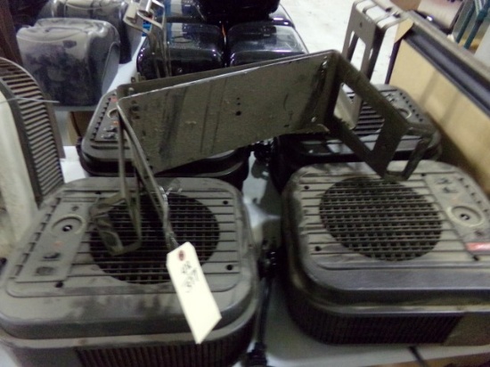 LOT OF ELECTRIC HEATERS THREE BY DAYTON ONE POWERHOUSE ONE QMARK