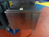 EAGLE MOD B21C 16D 18SL ICE BIN FREE STAND WITH COVER