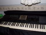 YAMAHA ELECTRIC KEYBOARD PSR330 IN CASE AND STAND WITH SPEAKERS