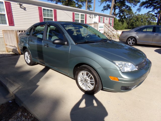 5105 2006 Ford Focus Zx4 45284 Miles Auto Trans Sunroof