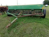 #1704 JOHN DEERE DRILL 8200 13'