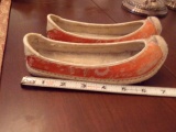 PAIR ANTIQUE CHINESE WOMEN'S SILK SHOES