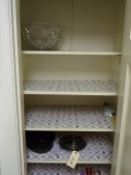 CONTENTS KITCHEN CLOSET TO INCLUDE PUNCH BOWL AND ROASTING PAN