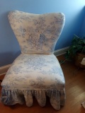 BLUE AND WHITE UPHOLSTERED SIDE CHAIR