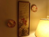 CONTEMPORARY ORIENTAL WALL HANGINGS INCLUDING 2 PORCELAIN PLATES