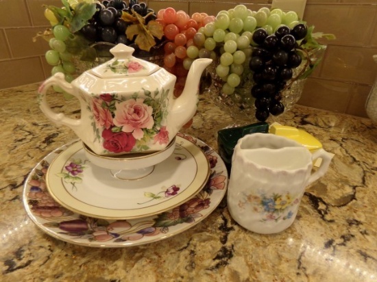 MISC LOT TO INCLUDE PRESSED GLASS FRUIT BOWLS TEA POT MUSTACHE CUP AND MORE