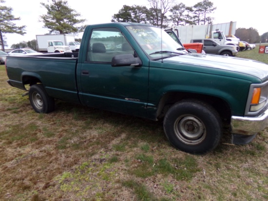 #2502 1998 CHEVY C1500 174218 MILES 5 SP MANUAL TRANS NEW CALIPERS AND BRAK