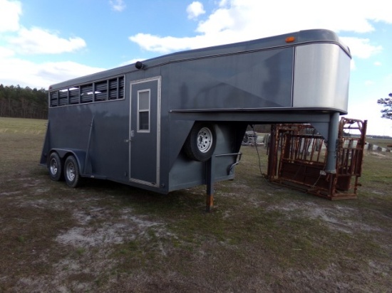 #1803 1995 DALTON LIVESTOCK HORSE TRAILER GOOSE NECK TANDEM AXLE FORWARD TA