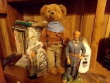 SHELF LOT INCLUDING FRANKLIN MINT HEIRLOOM FRONTIER BEAR GENERAL GRANT FIGU