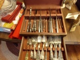 FLATWARE BOX FULL OF MISC SILVERPLATE FLATWARE