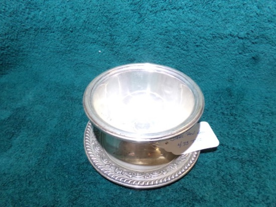 INTERNATIONAL STERLING PEDESTAL BOWL 4.73T OZ