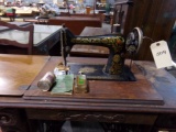 SINGER PEDAL SEWING MACHINE ANTIQUE WITH CONTENTS OF VINTAGE SEWING SUPPLIE