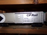 SET OF EIGHT LIONEL CARS CP 9730 CP 9730 CP 9713 BLACK LABEL BEER 9871 UP 9