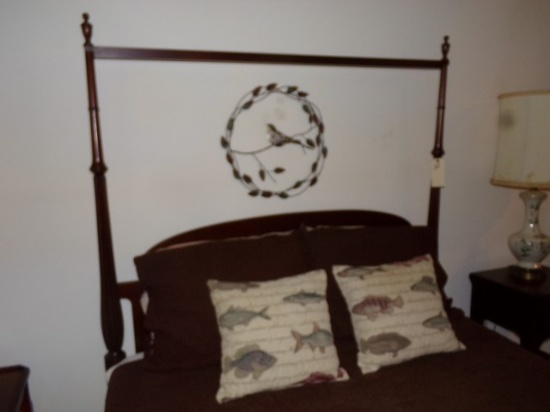 MAHOGANY POSTER BED AND LINENS