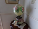 ANTIQUE GONE WITH THE WIND STYLE OIL LAMP HAND PAINTED FLORAL