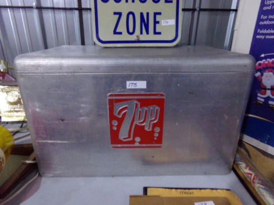 VINTAGE 7UP COOLER
