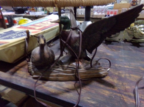 MALLARD DUCK LAMP