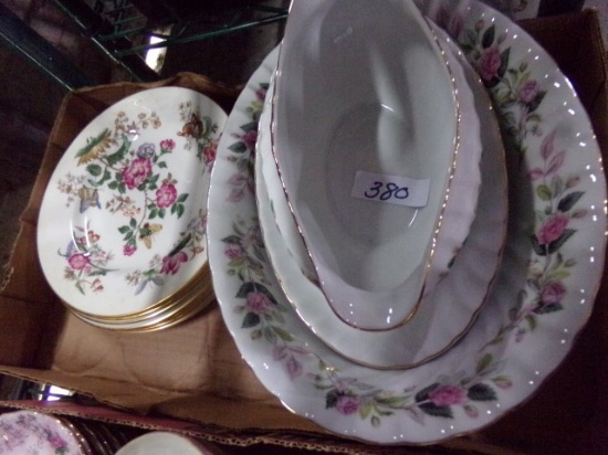 THREE PIECES CHINA TWO SERVING BOWLS AND GRAVY BOAT *** RETAKE PICTURE