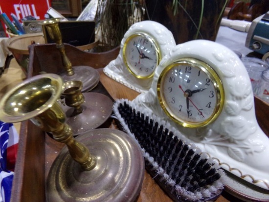 PAPER RACK WITH CANDLE HOLDERS AND CLOCKS