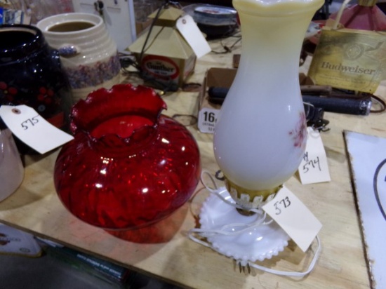TABLE LAMP AND RED GLASS GLOB