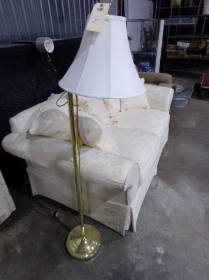 BRASS FLOOR LAMP