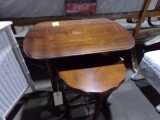 PIE CRUST END TABLE WITH INLAY AND MAHOGANY OVAL TOP END TABLE