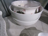 PAIR OF PIER ONE WHITE BOWLS 9 INCH ACROSS AND CHRISTMAS BOWL