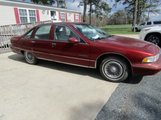 #3302 1992 CHEVY CAPRICE 305 190043 MILES PWR PKG AM FM AC CLOTH CARPET CLE