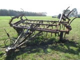 #4407 OLIVER FIELD CULTIVATOR WITH FOLDING WING MODEL 283 17' WORKING WIDTH