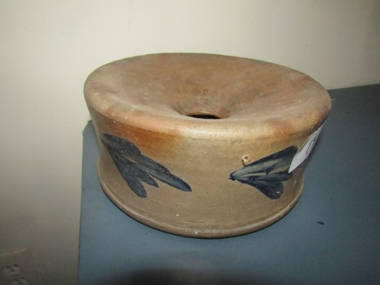 19TH CENTURY BLUE DECORATED STONE SPITTON 8 INCH AS IS