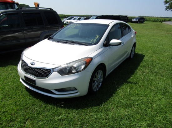 #904 2014 KIA FORTE AUTO TRANS POWER PACKAGE SOME DINGS AND DENTS GOOD TIRE