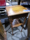 END TABLE NATURAL FINISH TOP IS 15 X 15