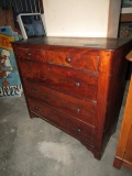 ANTIQUE MAHOGANY 5 DRAWER BUREAU WITH WOODEN PULLS 2 PULLS MISSING