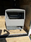 #701 SCOTTSMAN ICE MACHINE 404A REFRIG PLASTIC ICE BOX 275 LB BOX MDL SCE27