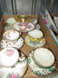 COLLECTION ANTIQUE TEACUPS AND SAUCERS